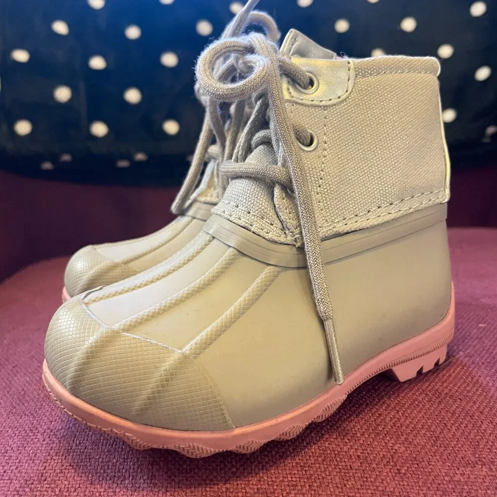 Sperry port youth